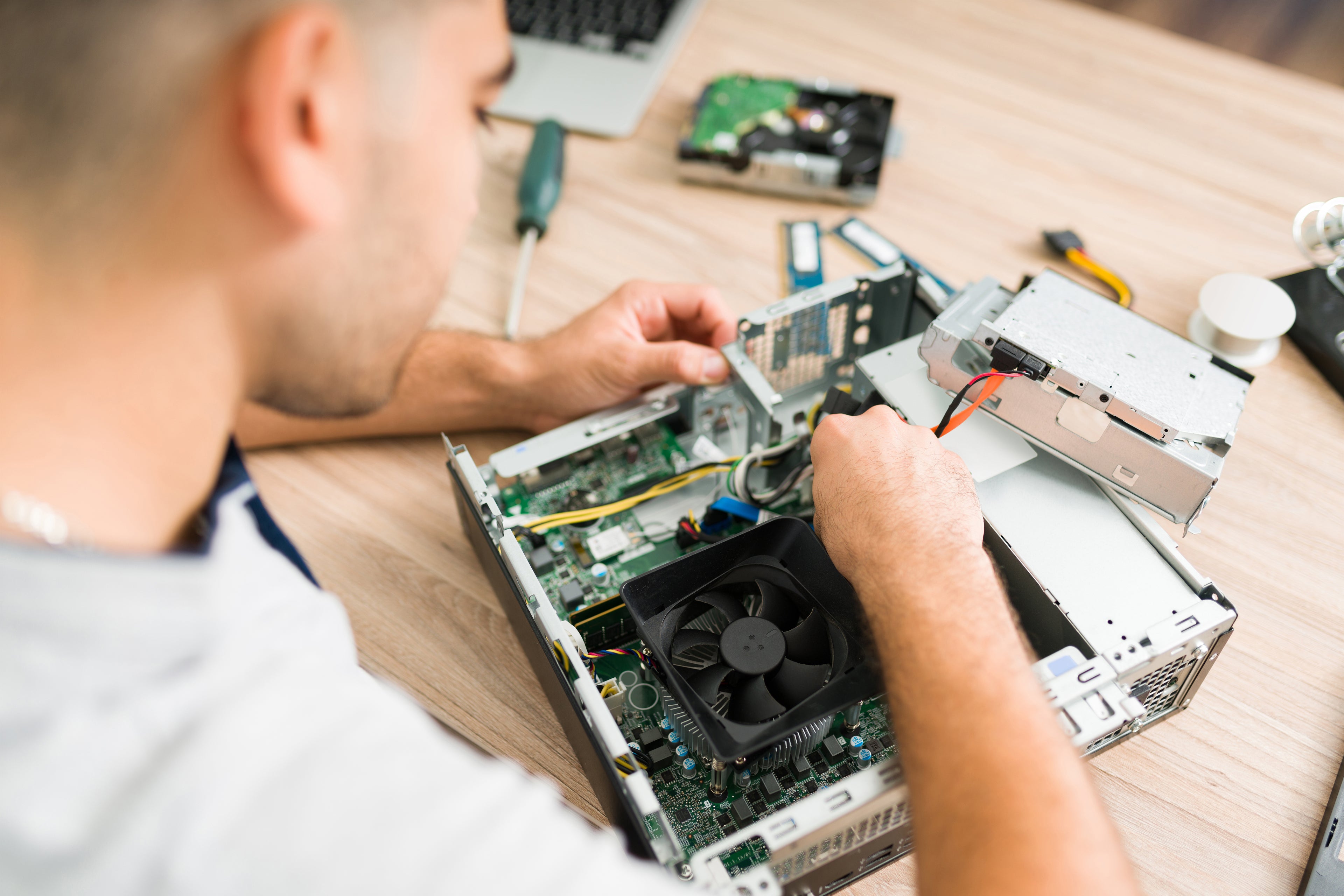 Servicio Técnico Integral - PC y Notebooks